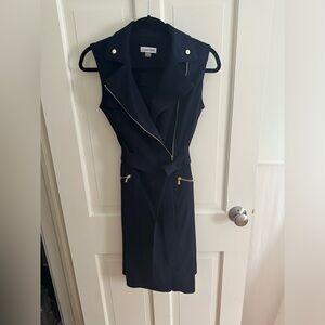 Tie-waist, zipper dress